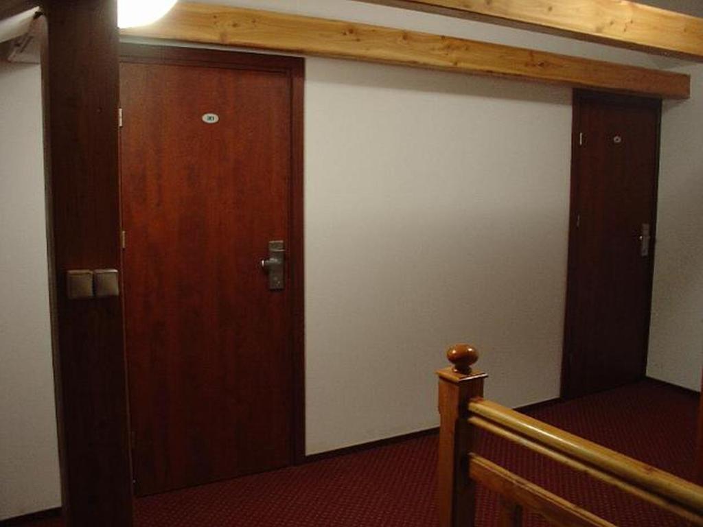 Rezydencja Parkowa Otel Varşova Oda fotoğraf