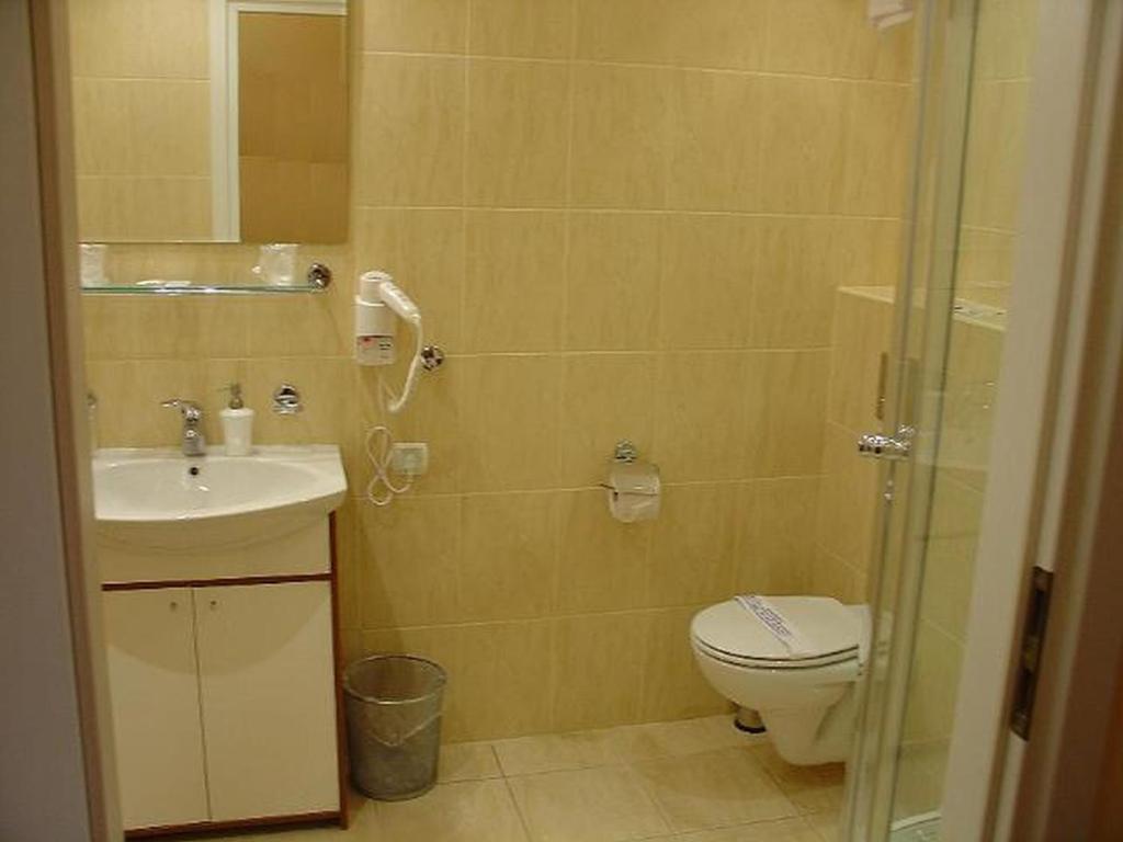 Rezydencja Parkowa Otel Varşova Oda fotoğraf