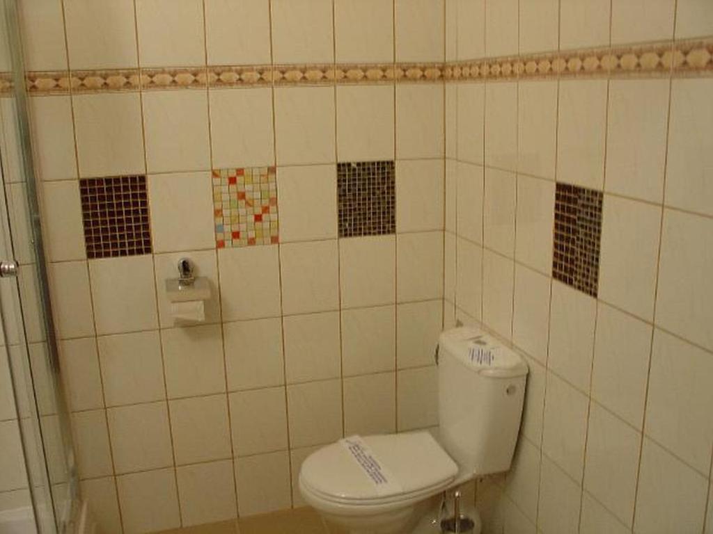 Rezydencja Parkowa Otel Varşova Oda fotoğraf