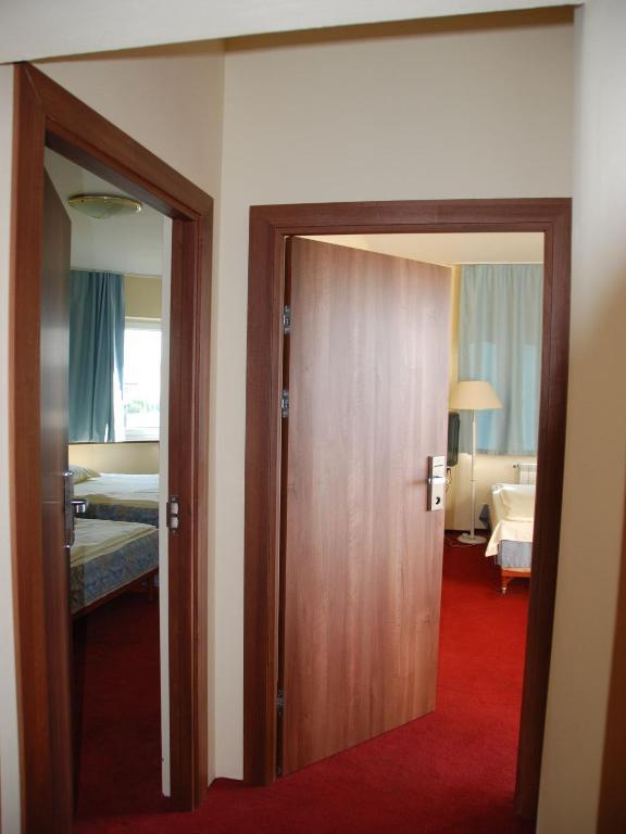 Rezydencja Parkowa Otel Varşova Dış mekan fotoğraf